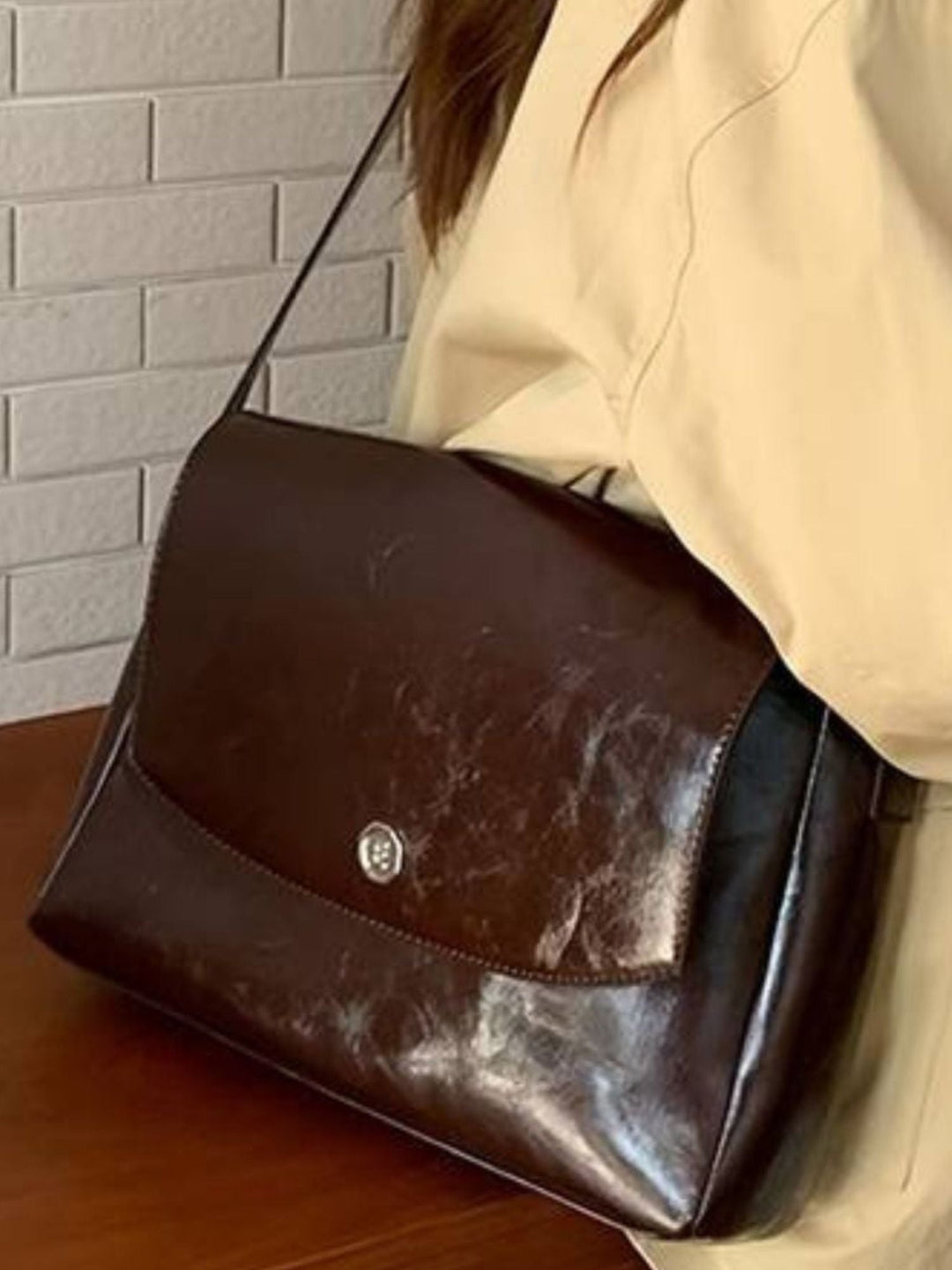 50% OFF - Sleek Astrid Tasche