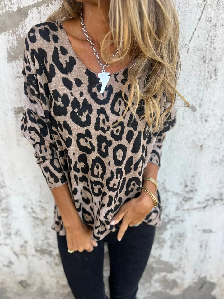 Swantje – Bluse mit Rundhalsausschnitt und Leopardenmuster