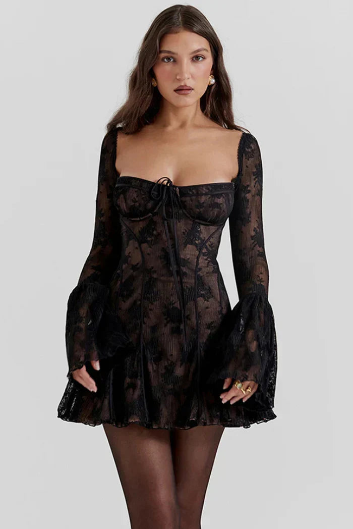 Nadia - Langärmeliges Spitzen-Minikleid