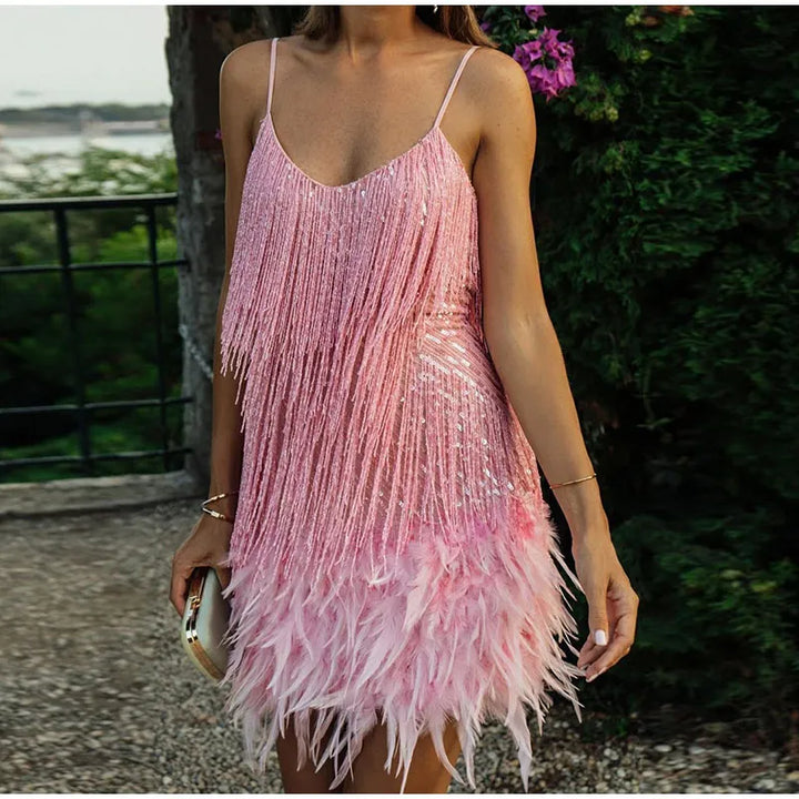 Kiora - Verspieltes Verziertes Kleid